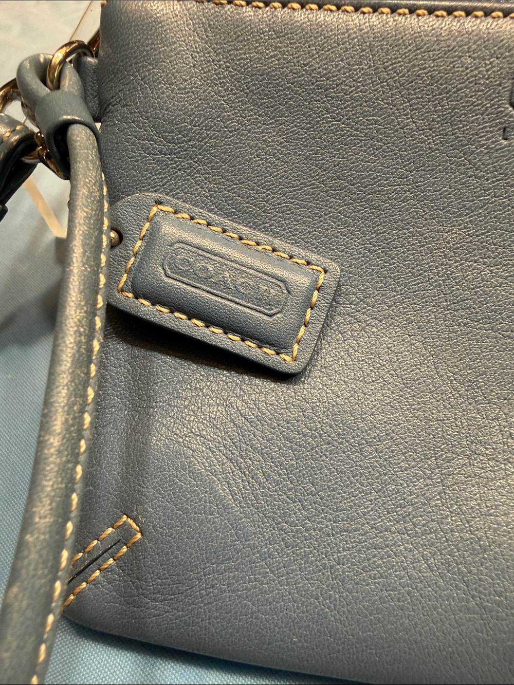 Sold Coach Blue-Gray Leather Wristlet Clutch NWOT - Picture 3 of 7